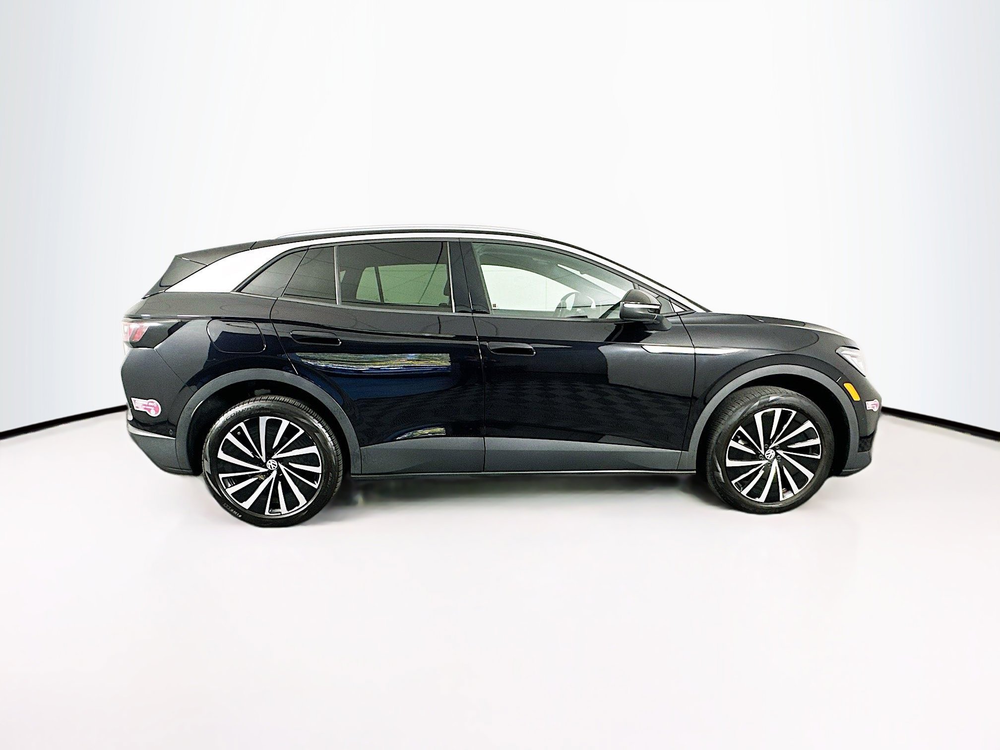 Used 2023 Volkswagen ID.4 Pro S Plus image 10