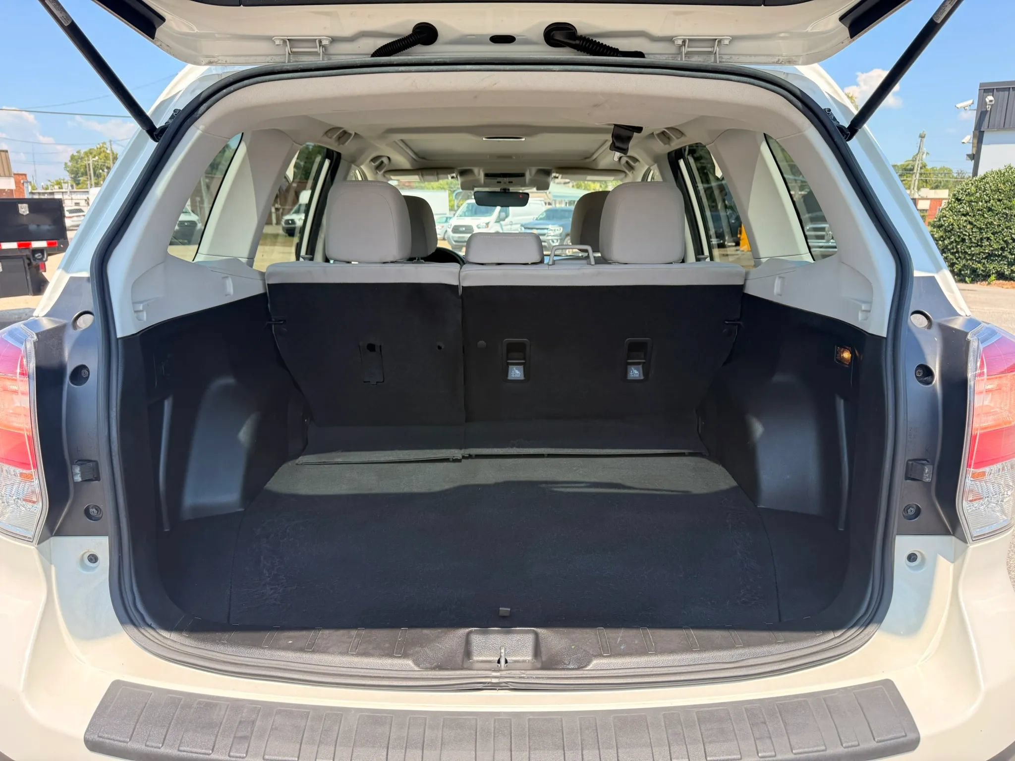 Used 2018 Subaru Forester 2.5i Premium AWD/4WD image 30