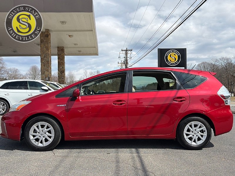Used 2013 Toyota Prius V Two FWD image 3