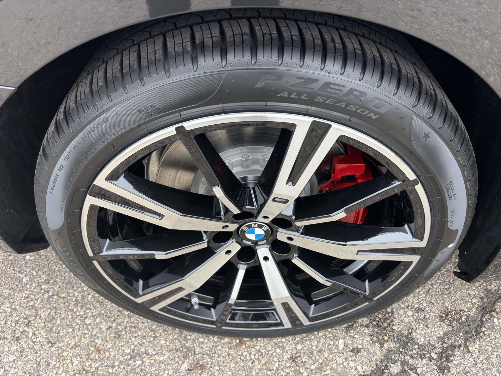 New 2026 BMW 550e xDrive w/ Executive Package AWD/4WD image 10