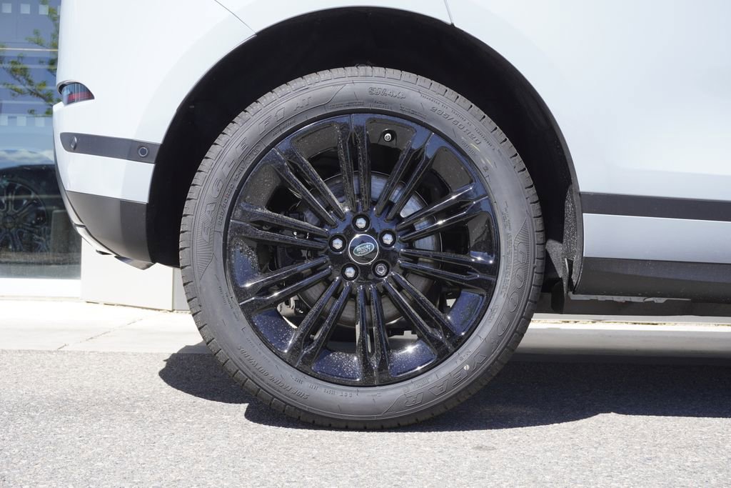 New 2026 Land Rover Range Rover Evoque S AWD/4WD image 33
