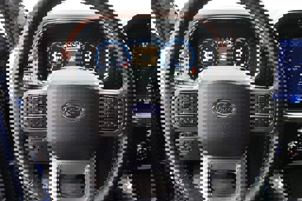 Used 2023 Ford F150 Lariat w/ Equipment Group 502A High image 21