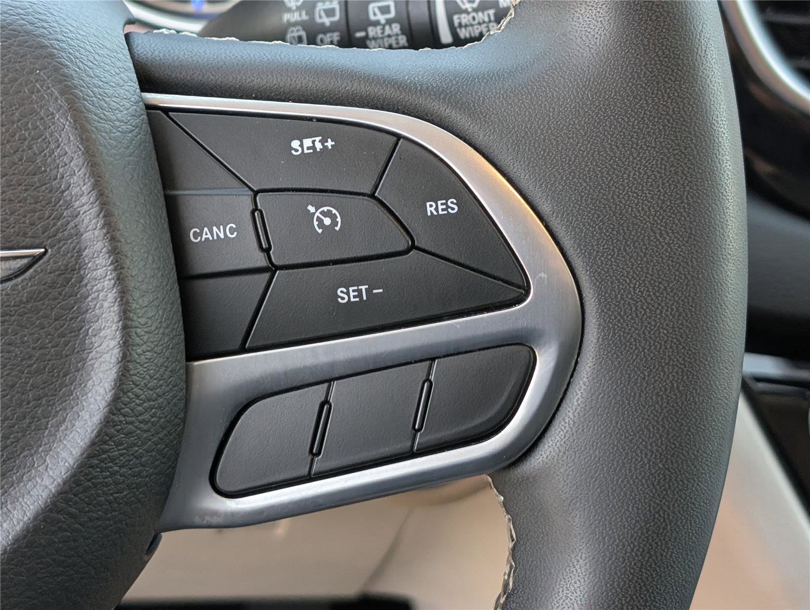 Used 2023 Chrysler Voyager LX image 24