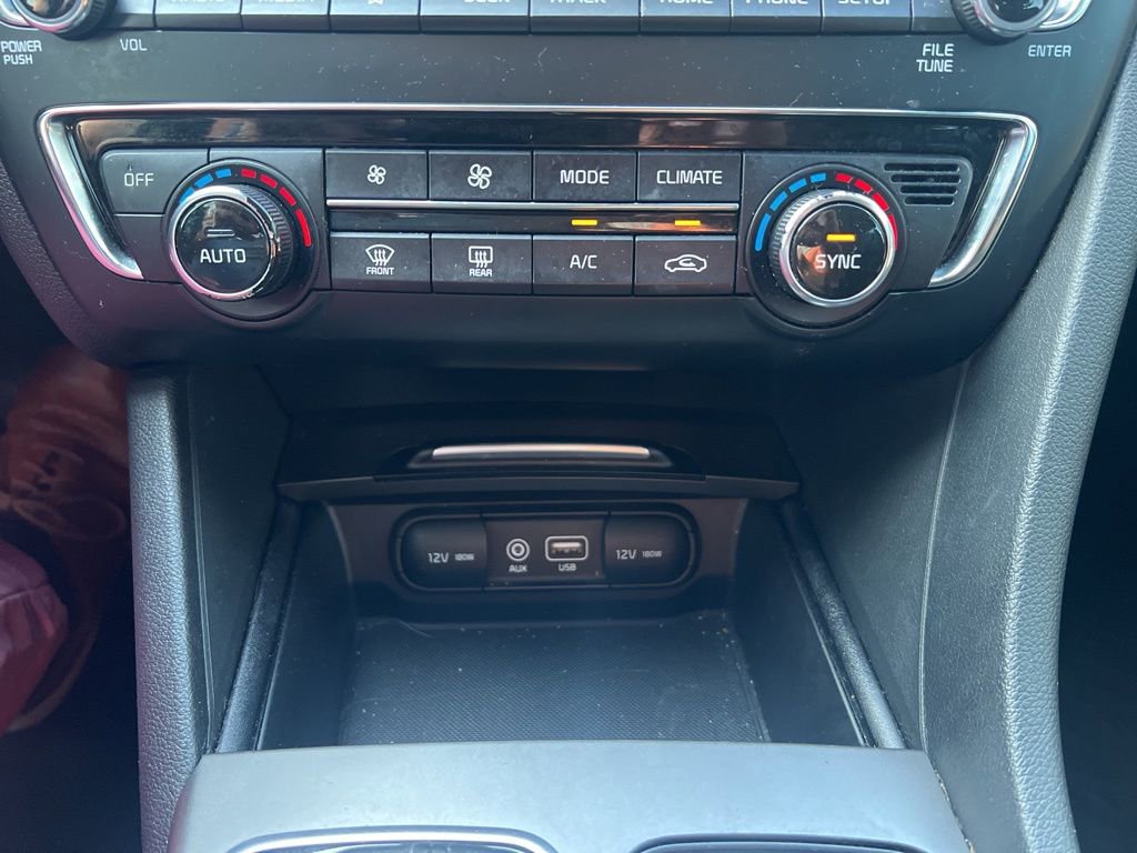 Used 2019 Kia Optima S image 13