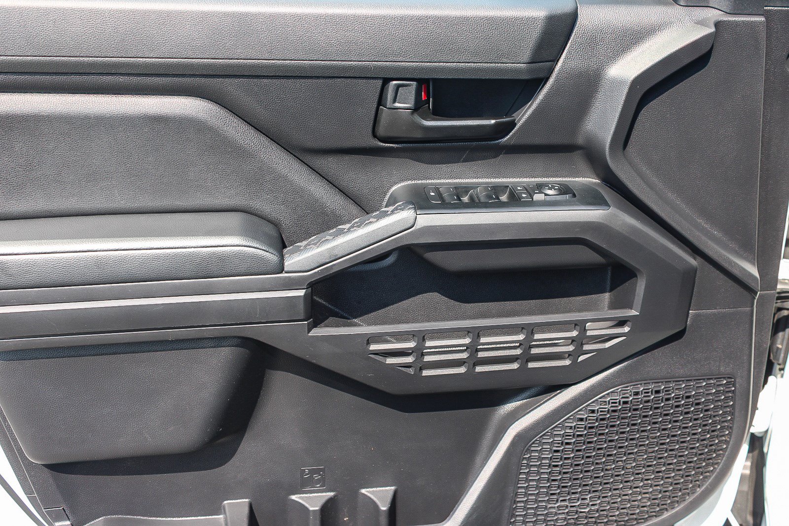 Certified 2024 Toyota Tacoma SR RWD image 21