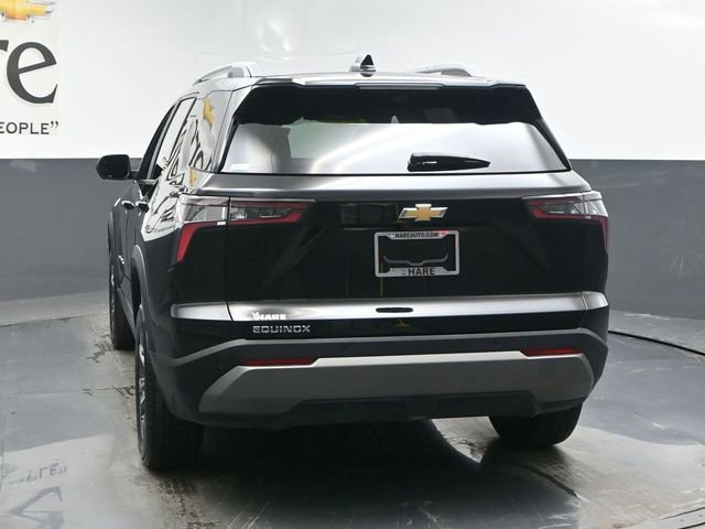 Used 2025 Chevrolet Equinox LT w/ Convenience Package II image 35