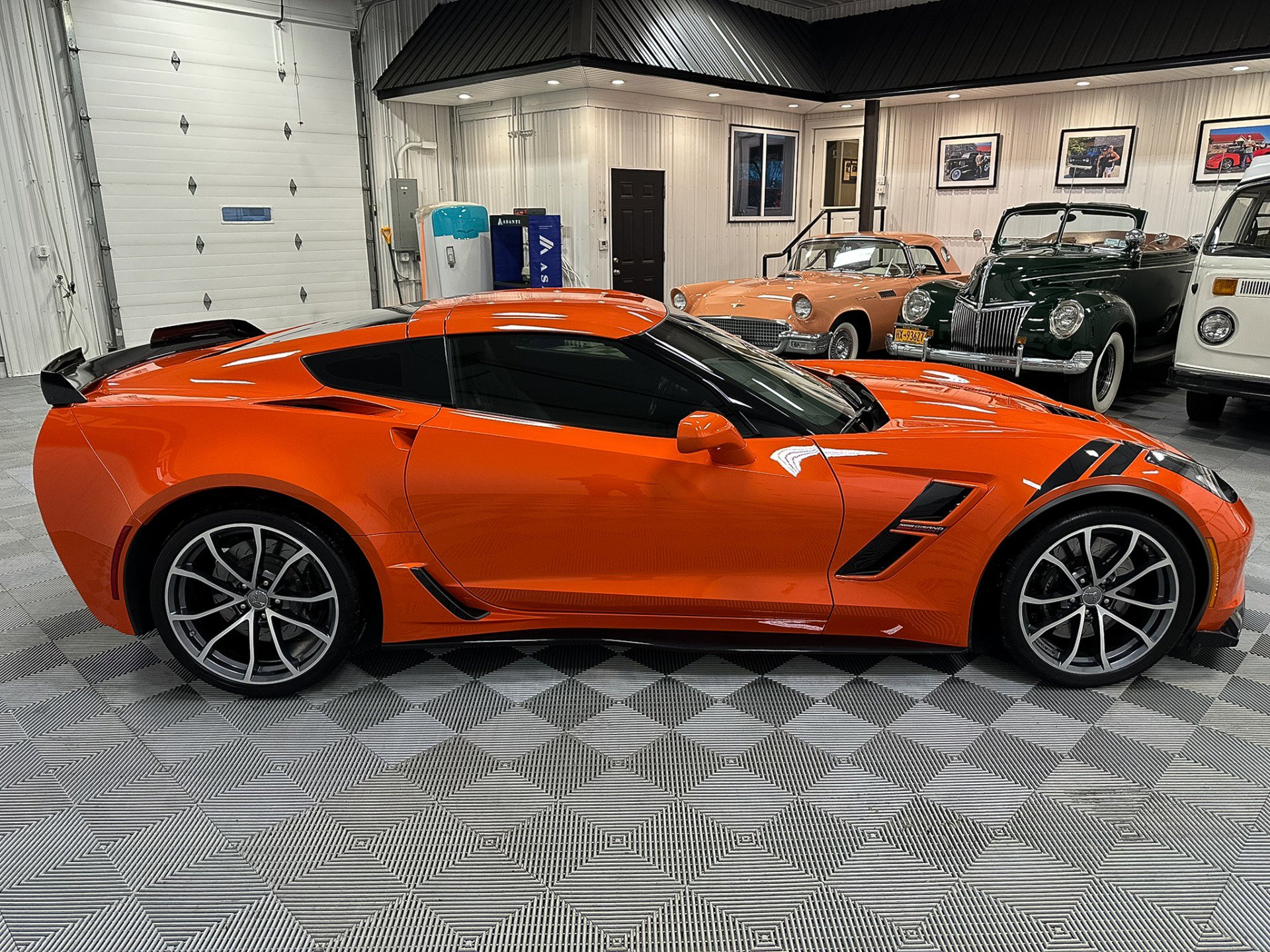 Used 2018 Chevrolet Corvette Grand Sport image 7