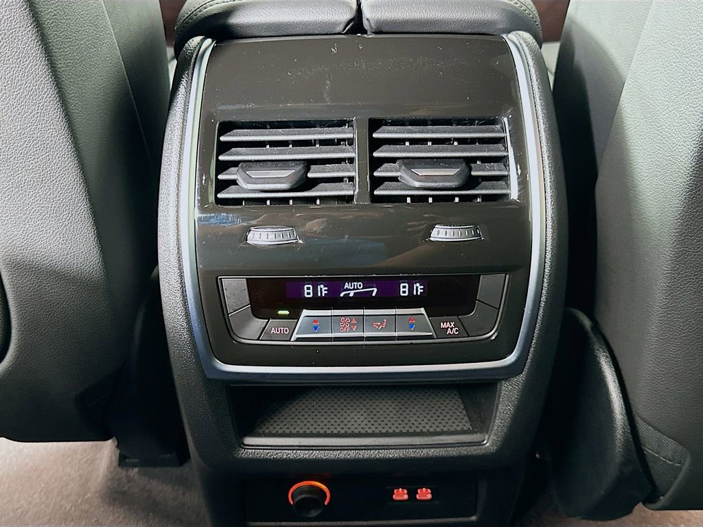 Used 2025 BMW X5 xDrive50e image 26