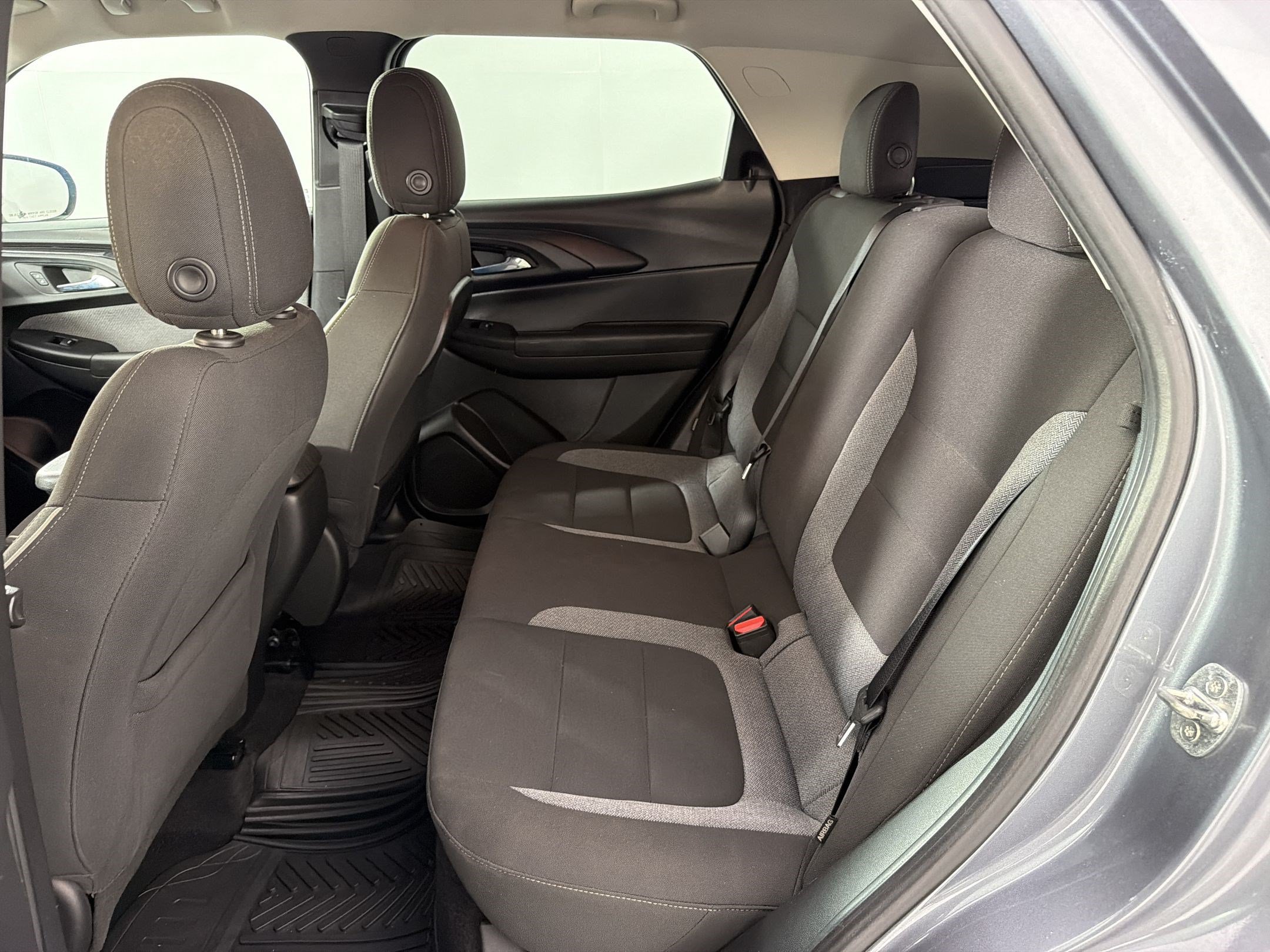 Used 2021 Chevrolet TrailBlazer LT AWD/4WD image 22