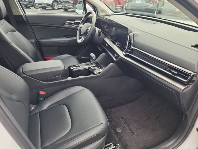 Used 2025 Kia Sportage EX FWD image 12