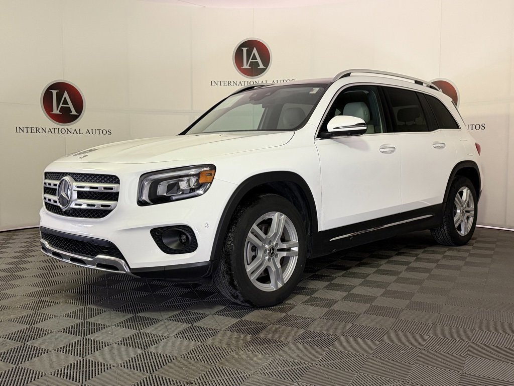 Used 2023 Mercedes-Benz GLB 250 4MATIC image 3