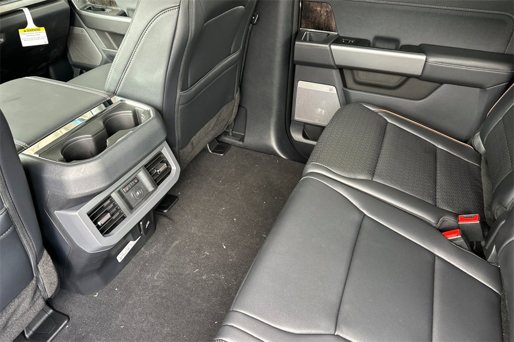 New 2025 Ford F250 Lariat w/ Black Appearance Package image 9