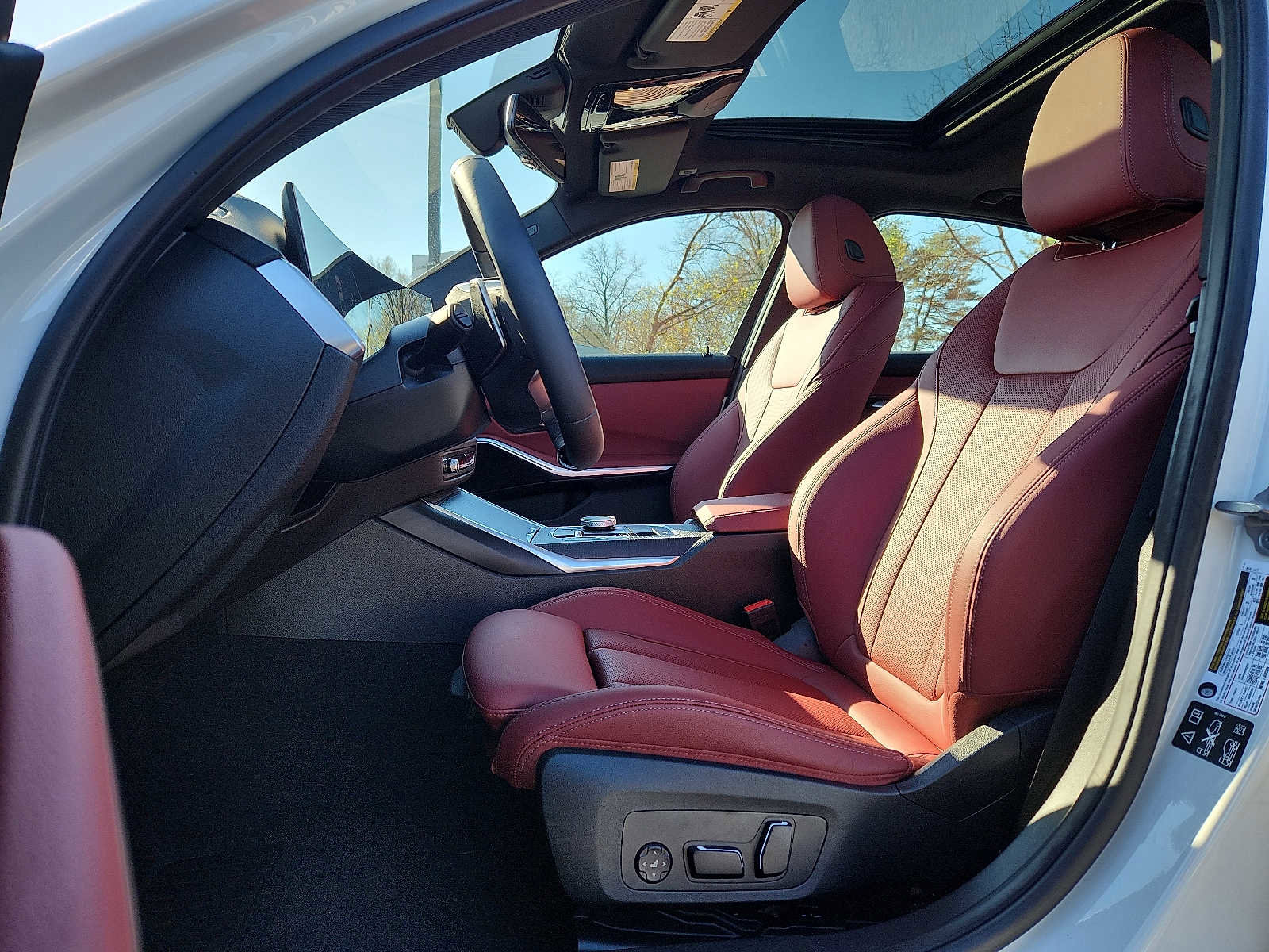 Used 2026 BMW 330i xDrive Sedan w/ Convenience Package image 13