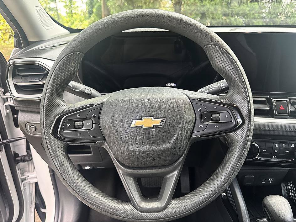 Used 2025 Chevrolet TrailBlazer LT FWD image 15
