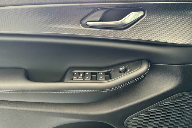 New 2026 Jeep Grand Cherokee Laredo X image 8