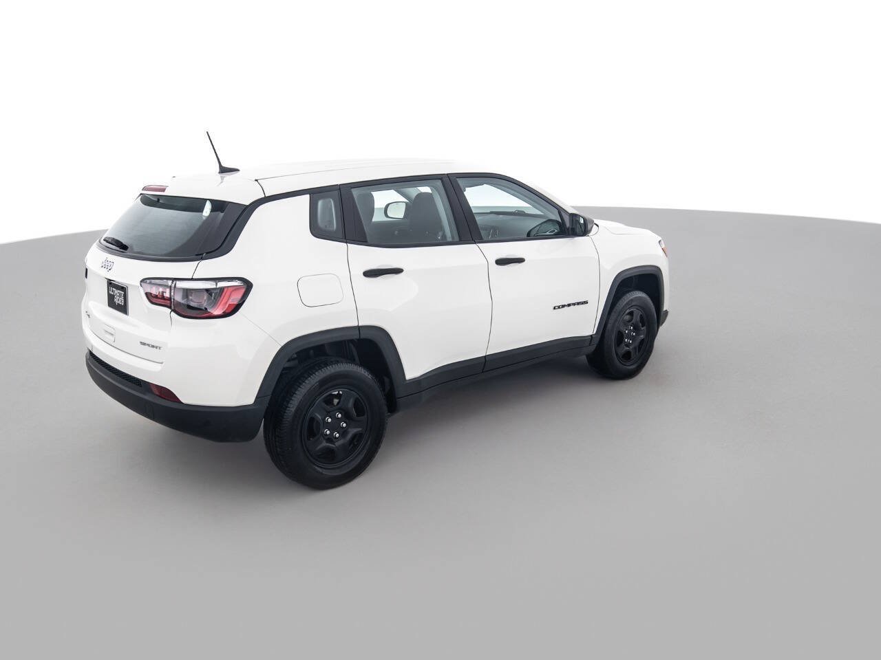 Used 2021 Jeep Compass Sport w/ Cold Weather Group AWD/4WD image 5
