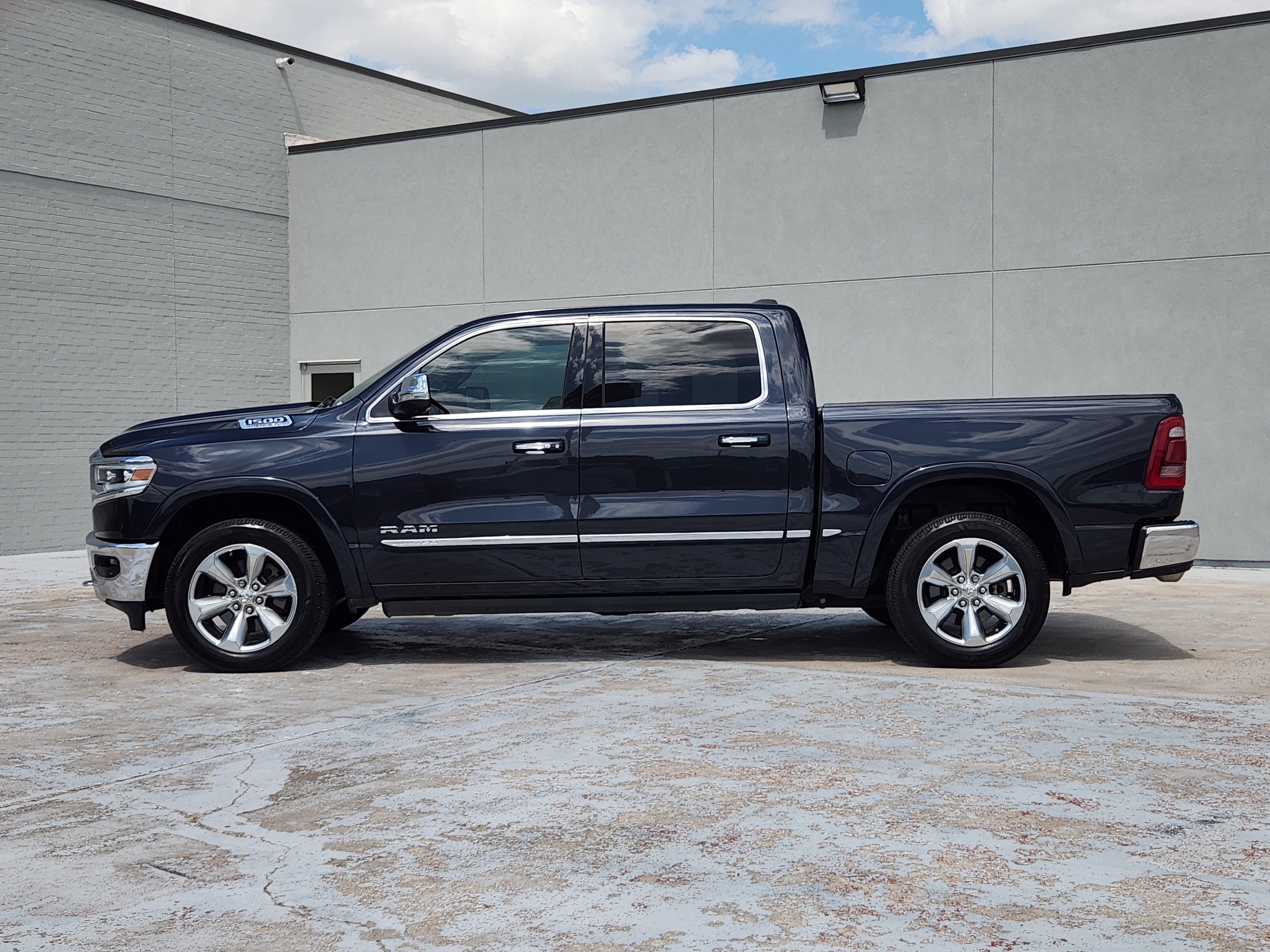 Used 2020 RAM 1500 Limited AWD/4WD image 6