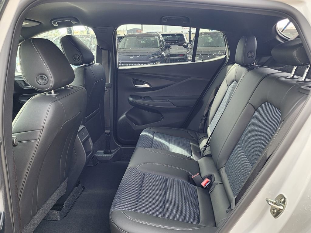 New 2026 Buick Envista Preferred image 39