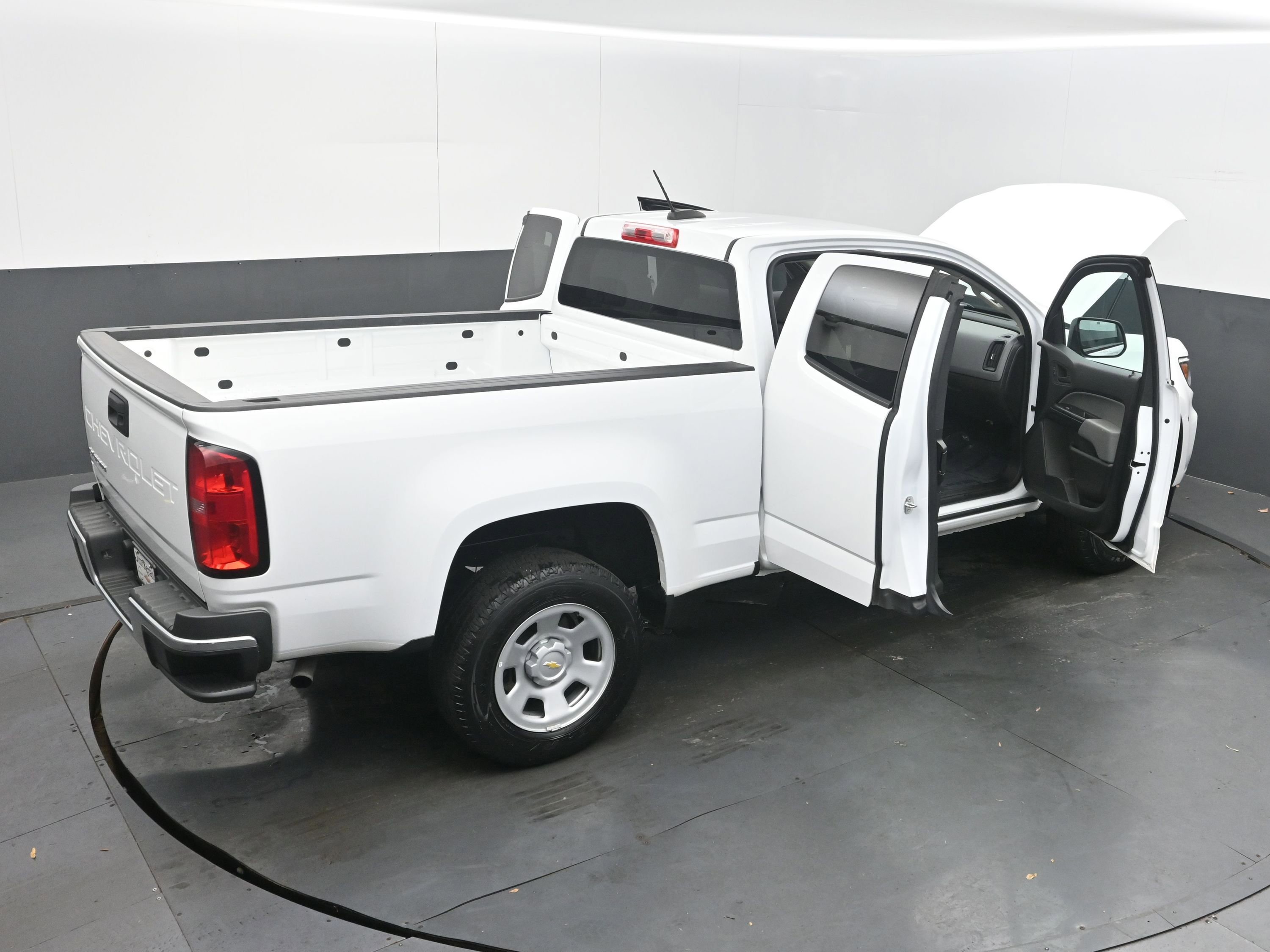 Used 2022 Chevrolet Colorado W/T image 42