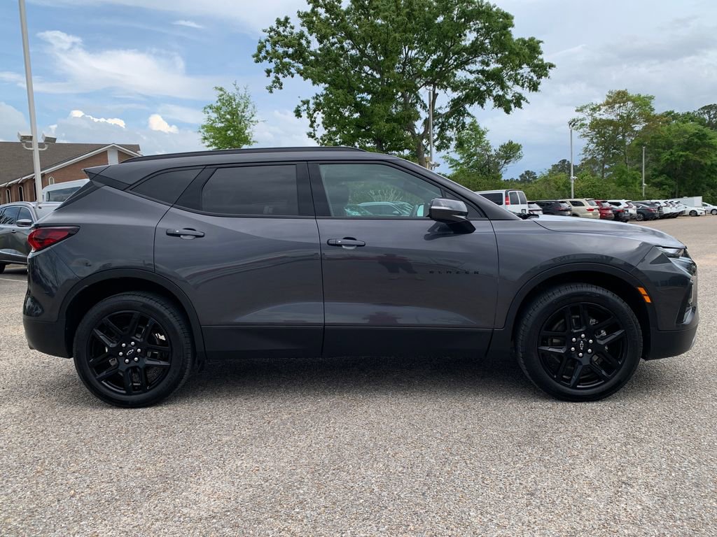 Used 2021 Chevrolet Blazer LT image 2