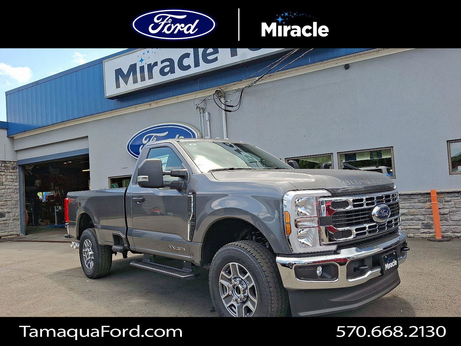 New 2025 Ford F250 XLT w/ FX4 Off-Road Package