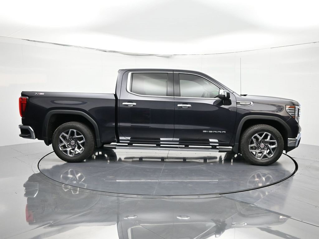Used 2023 GMC Sierra 1500 SLT w/ SLT Premium Package image 4