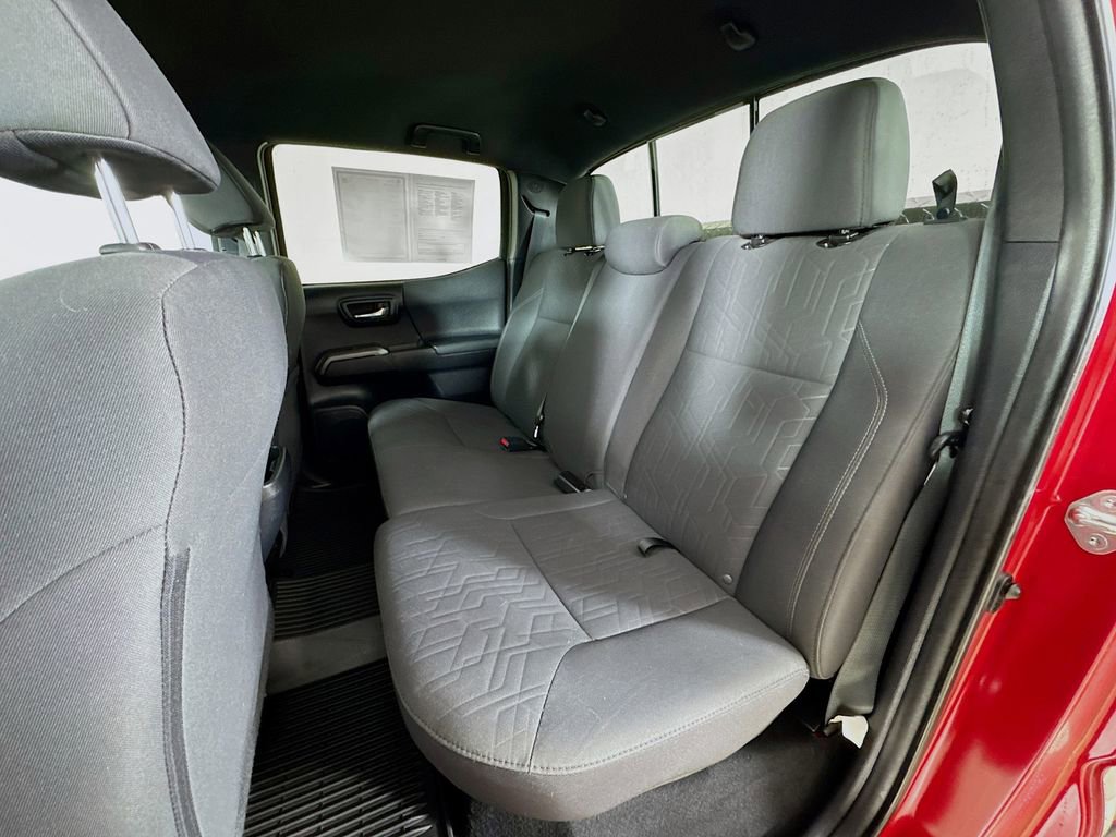 Certified 2018 Toyota Tacoma TRD Off-Road image 19