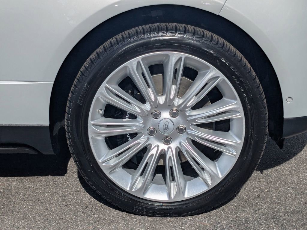 Used 2019 Land Rover Range Rover Autobiography image 23