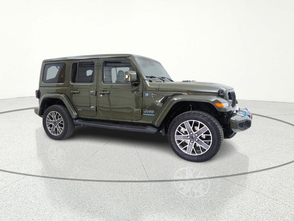 Used 2024 Jeep Wrangler High Altitude AWD/4WD image 10