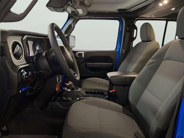 Used 2024 Jeep Wrangler Unlimited AWD/4WD image 79