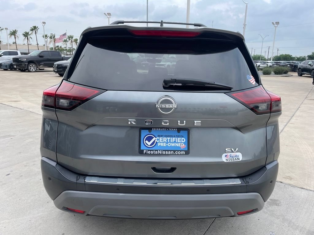 Certified 2022 Nissan Rogue SV w/ SV Premium Package FWD image 6