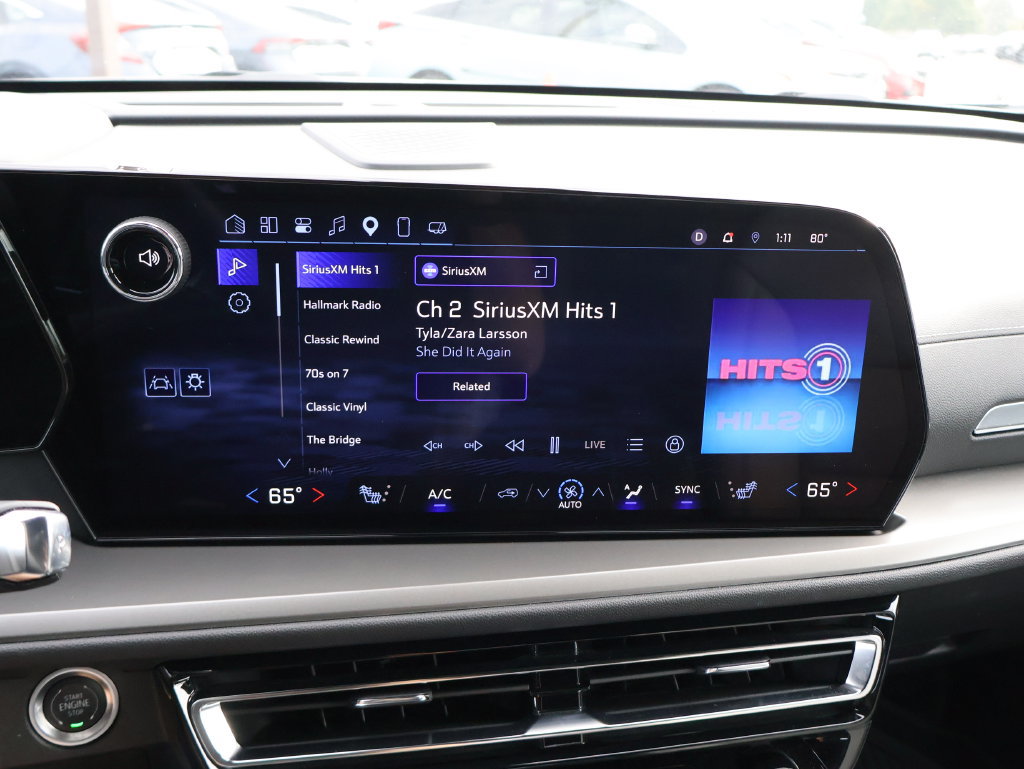 Used 2025 Chevrolet Traverse LT w/ Enhanced Driving Package FWD image 21