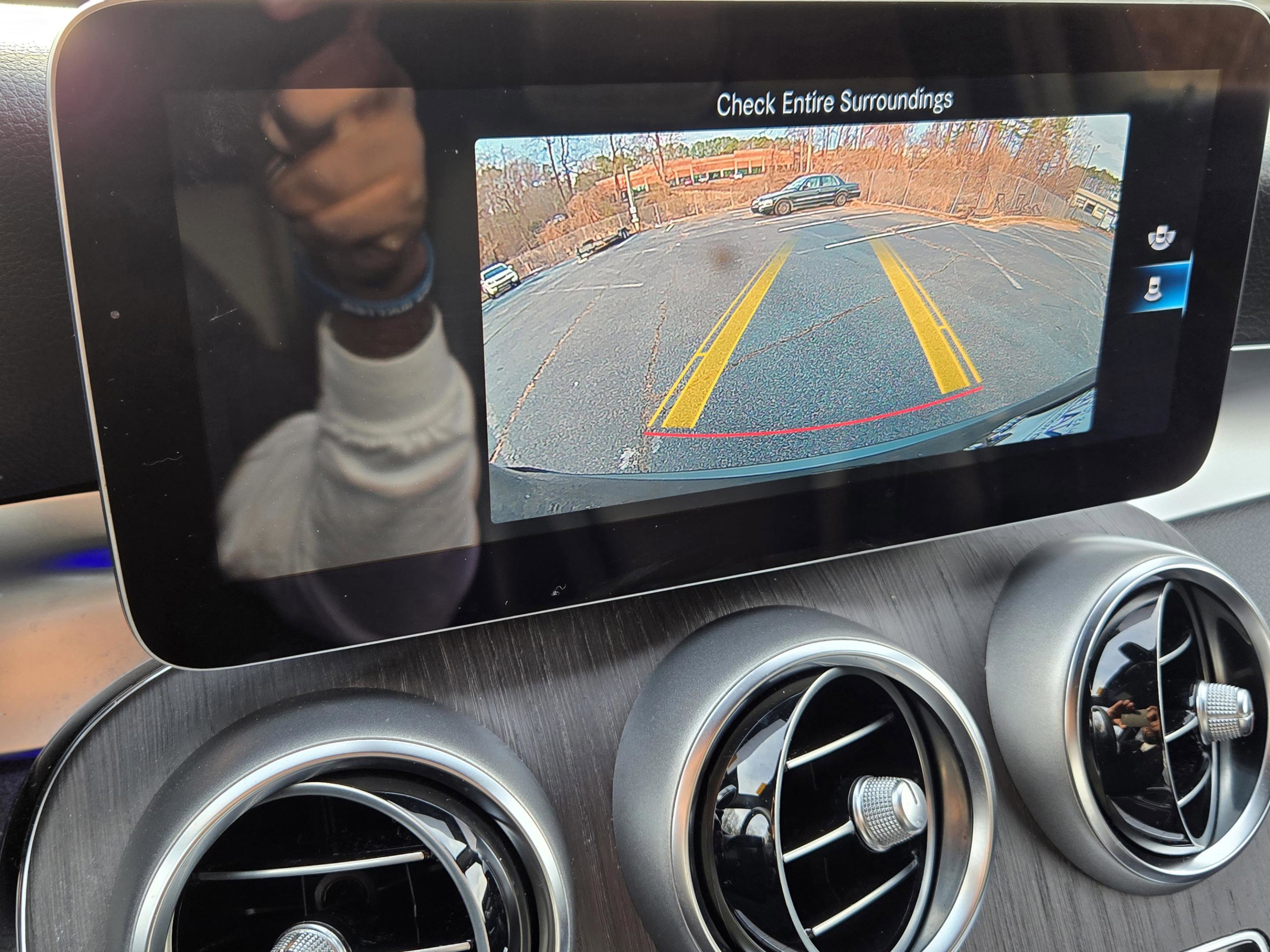 Used 2020 Mercedes-Benz GLC 300 4MATIC image 24