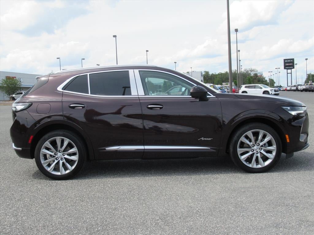 Used 2023 Buick Envision Avenir FWD image 2