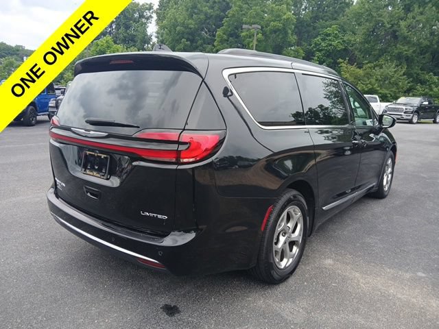 Certified 2023 Chrysler Pacifica Limited FWD image 6