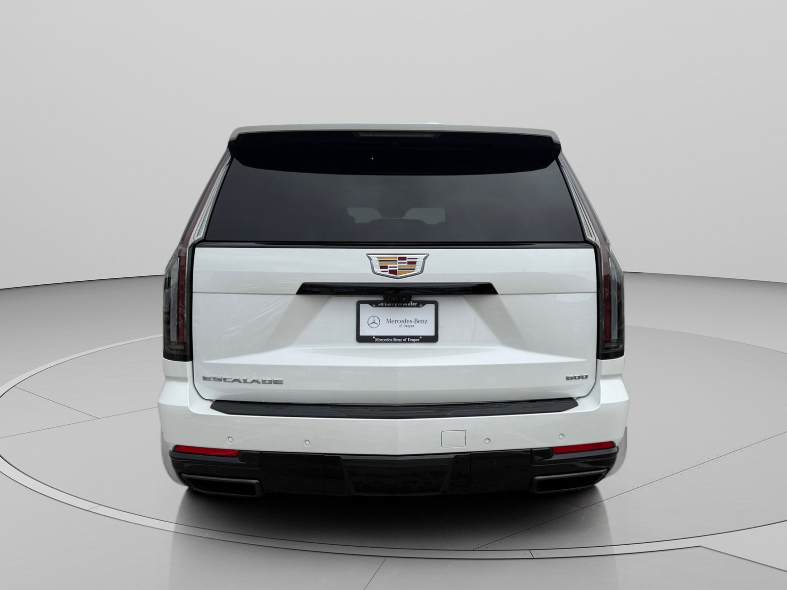 Used 2025 Cadillac Escalade ESV Sport Platinum w/ LPO, Floor Liner Package image 4