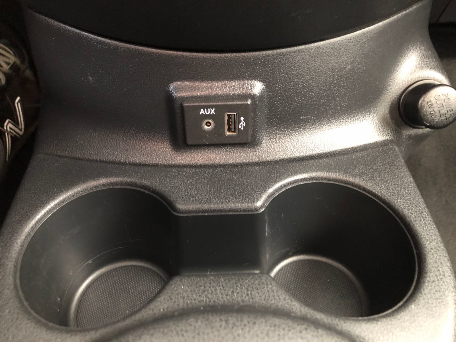 Used 2017 Nissan Versa Note SV FWD image 21