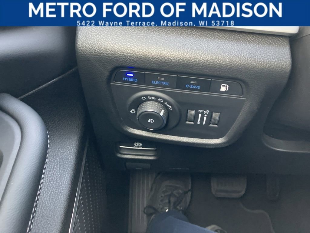 Used 2025 Jeep Grand Cherokee Limited 4xe image 33