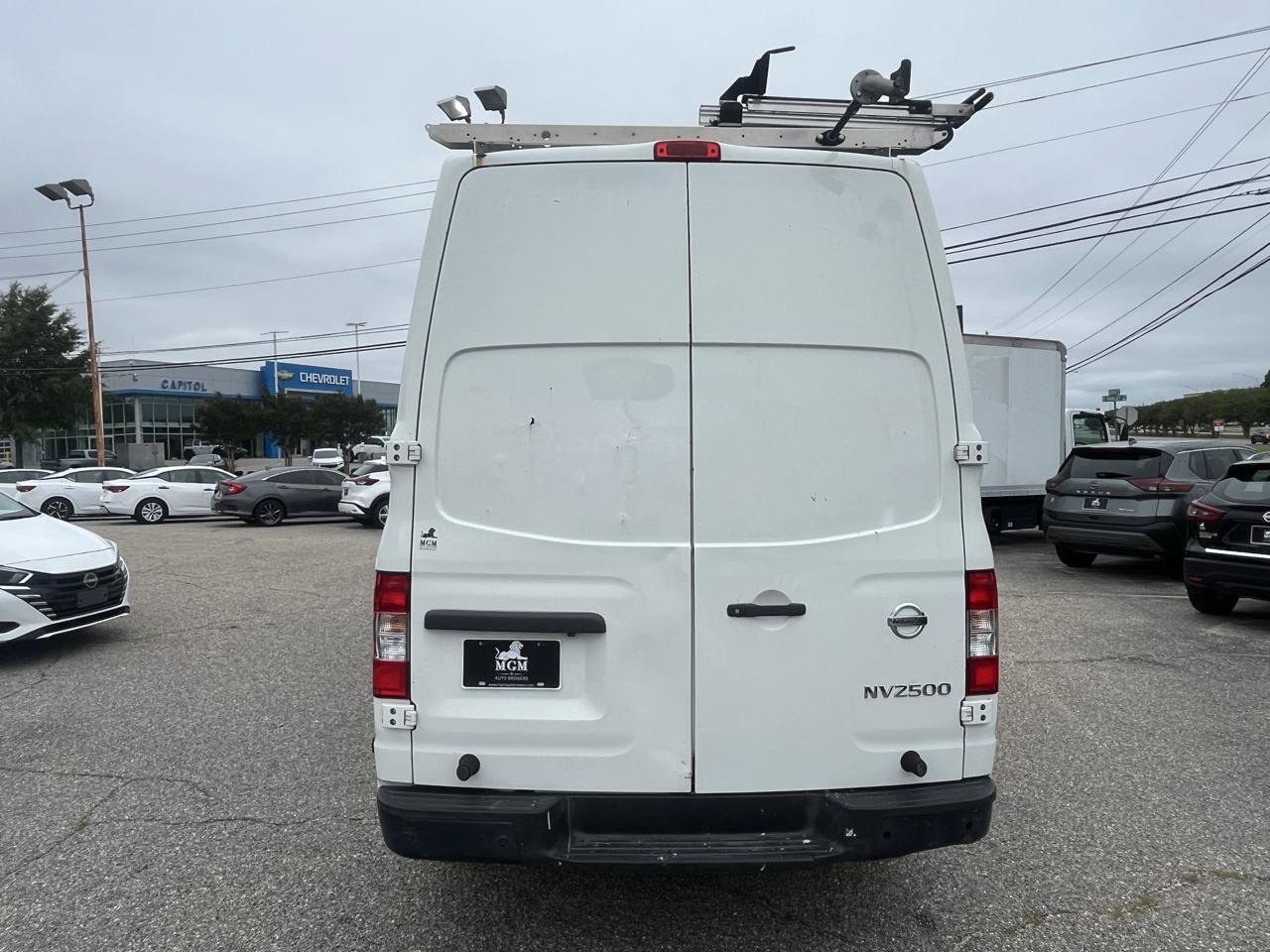 Used 2018 Nissan NV 2500 SV RWD image 18