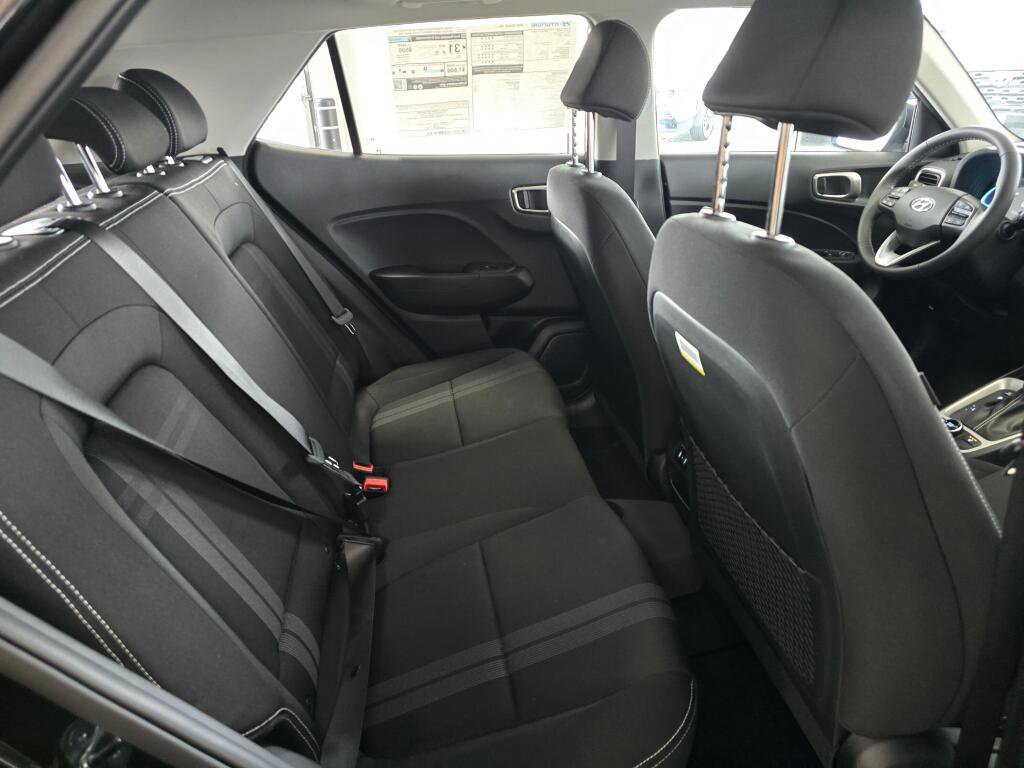 New 2026 Hyundai Venue SEL FWD image 39