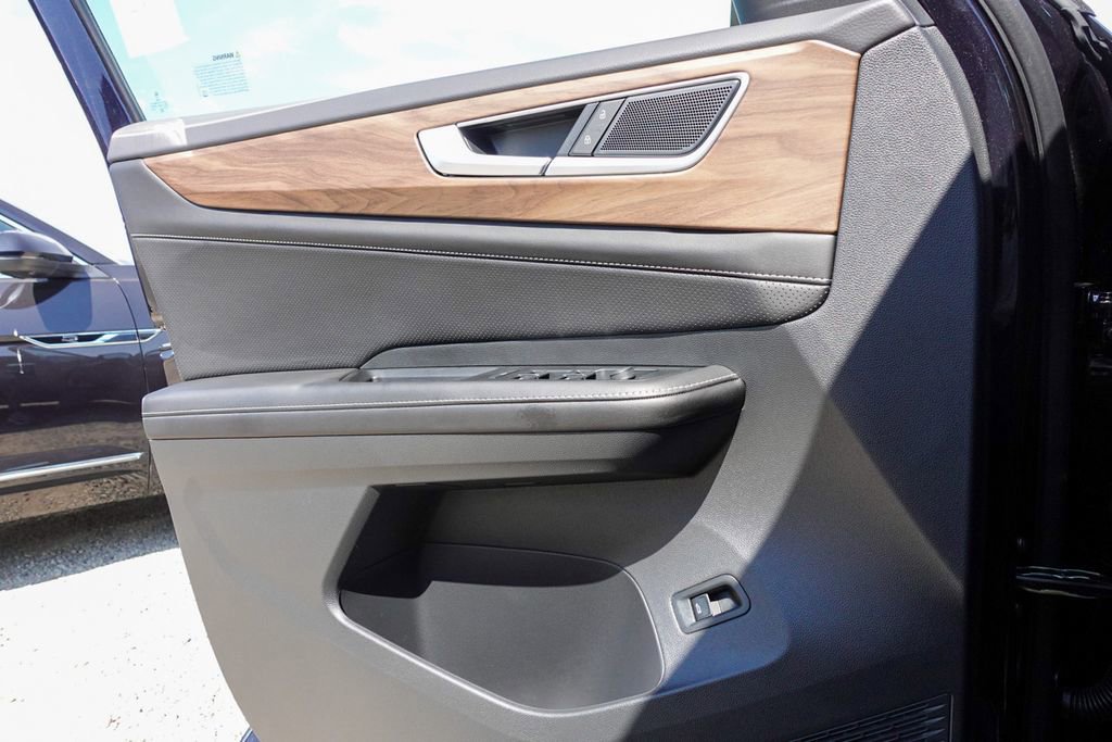 New 2026 Volkswagen Atlas SE image 13