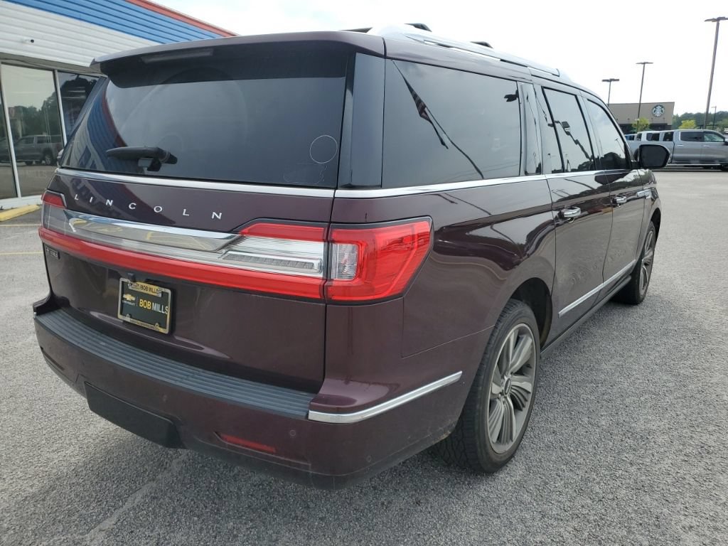 Used 2018 Lincoln Navigator L Reserve w/ Technology Package AWD/4WD image 4