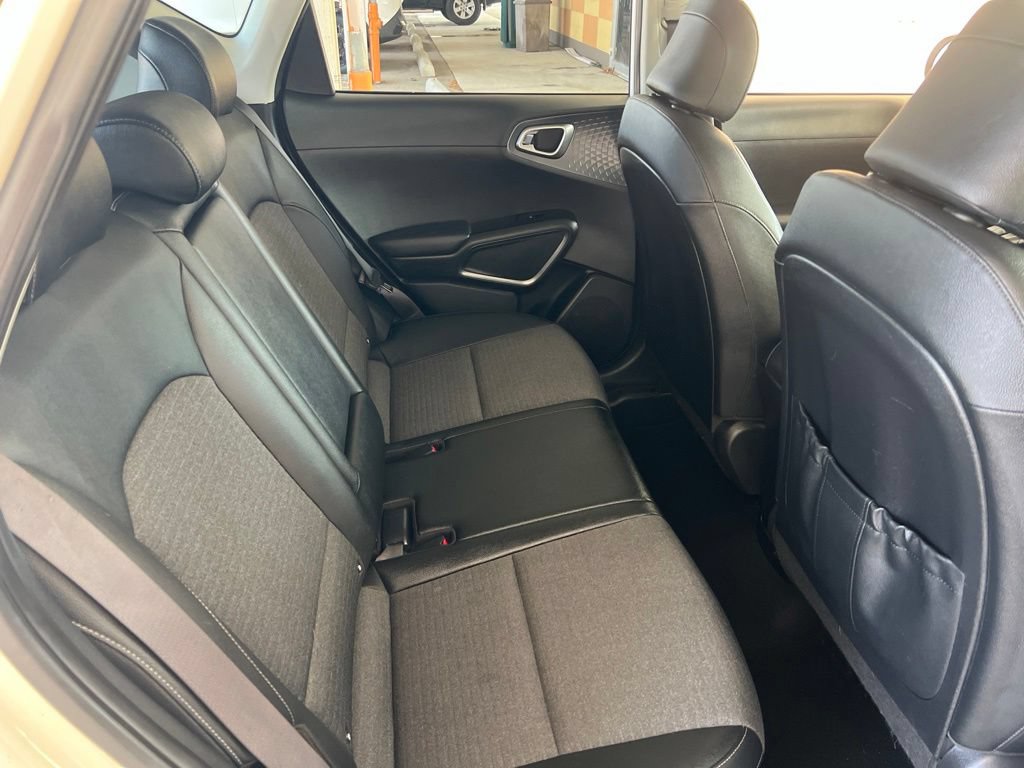 Used 2020 Kia Soul EX w/ Option Group 015 FWD image 14