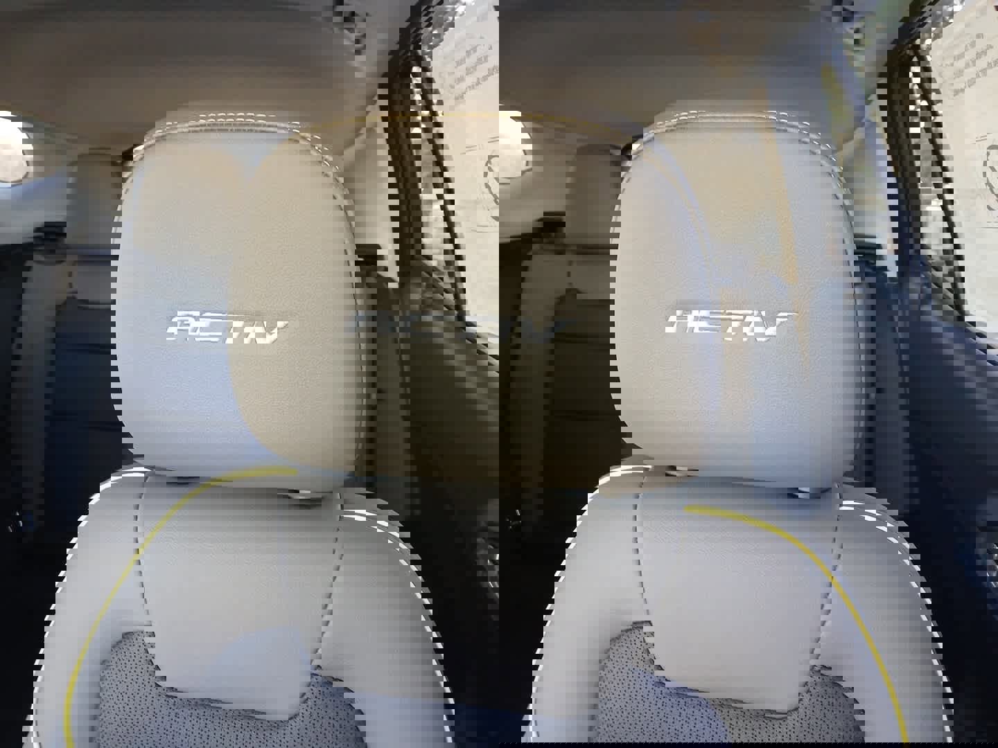 New 2026 Chevrolet Trax ACTIV w/ Sunroof Package image 18