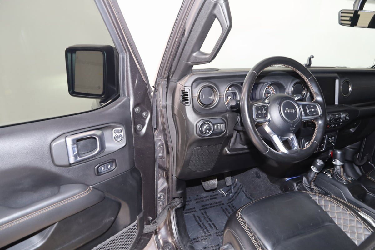 Used 2021 Jeep Gladiator Overland image 43