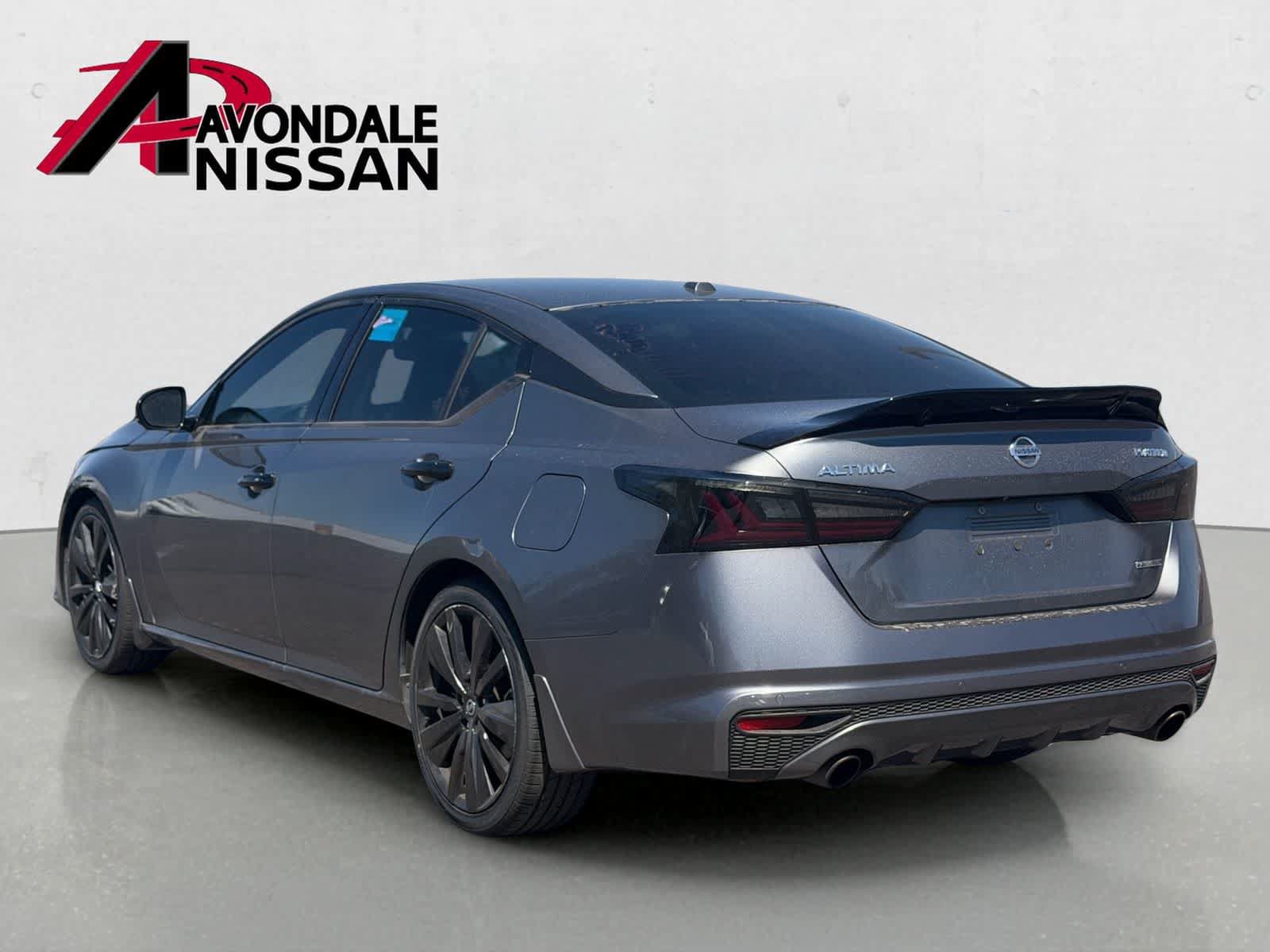 Certified 2019 Nissan Altima 2.0 Platinum FWD image 3