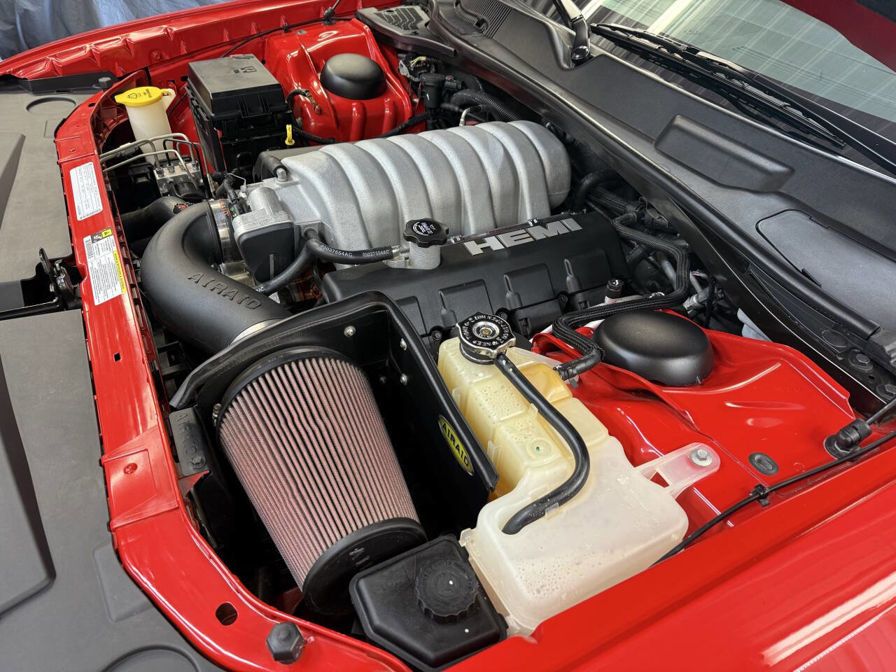 Used 2009 Dodge Challenger SRT8 w/ SRT Option Group II RWD image 31