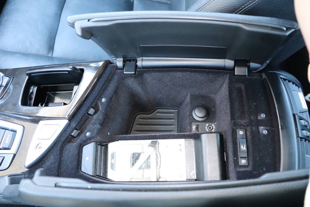 Used 2014 BMW 535d Sedan RWD image 30