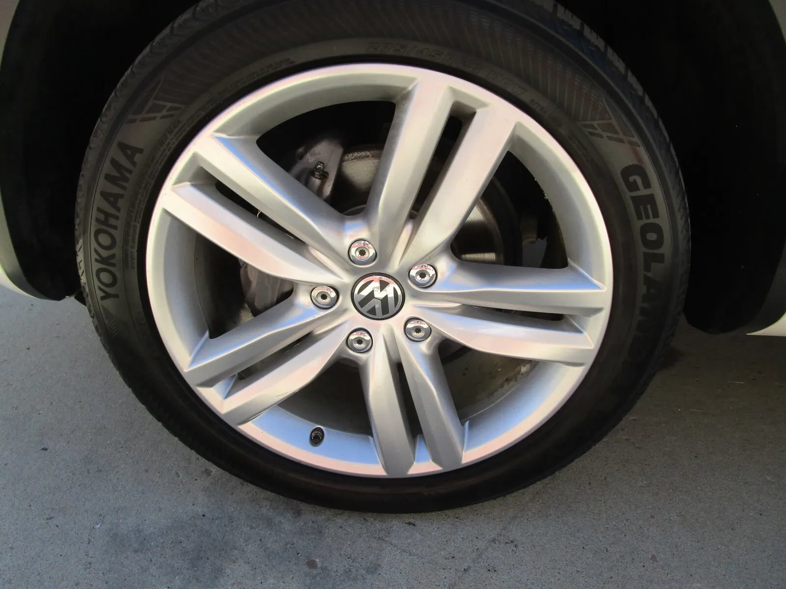 Used 2014 Volkswagen Touareg Executive AWD/4WD image 21