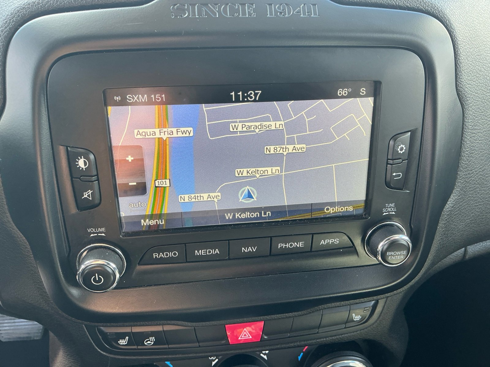 Used 2016 Jeep Renegade Limited image 28